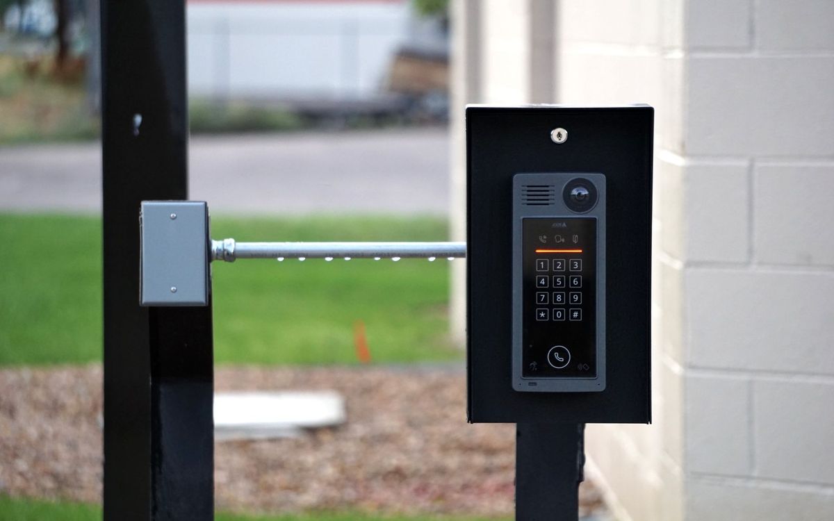 Slimme deurbel, camera en smart home installeren
